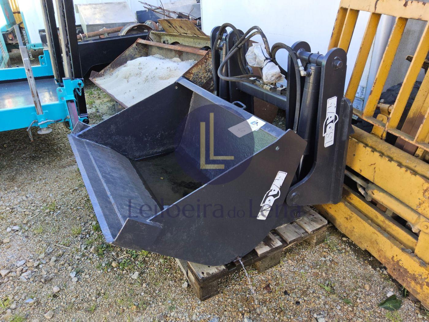 V40 - BALDE PARA EMPILHADOR