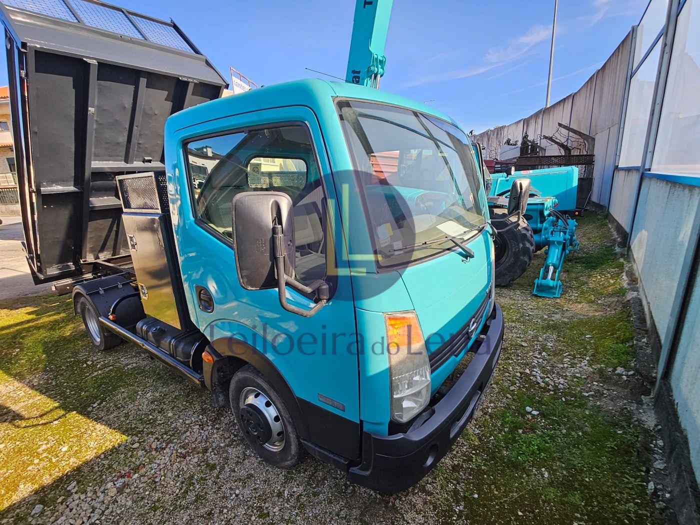V47 - NISSAN CABSTAR C 2.5 DCI